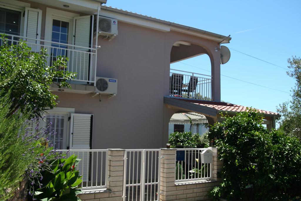 Apartments Soldo Pinezici  Exterior photo